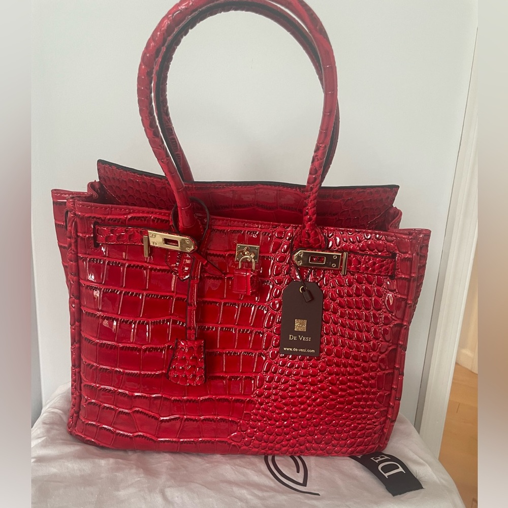 Brand new condition. Super cute.